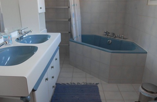 Adelboden Apartment | Lovely apartment for 8 guests with WIFI, balcony and pets allowed