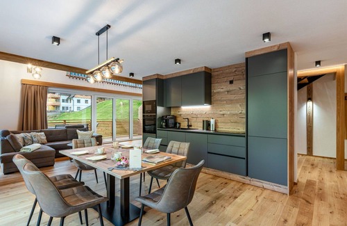 Solk Apartment | Lovely apartment for 4 guests with hot tub, WIFI, TV, patio and parking