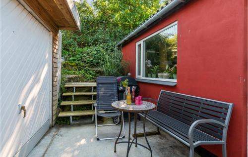 Tejn Apartment | Lovely Apartment In Allinge With Wifi