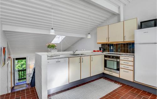 Sandvig Apartment | Lovely Apartment In Allinge With Wifi