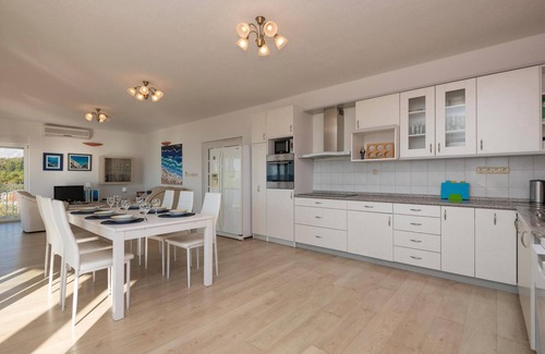 Podaca Apartment | Lovely apartment in Podaca with WiFi