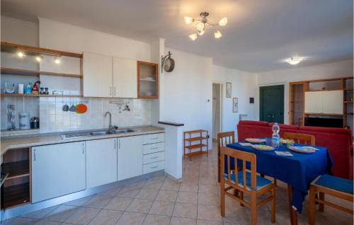 San Costanzo Apartment | Lovely Apartment In San Costanzo
