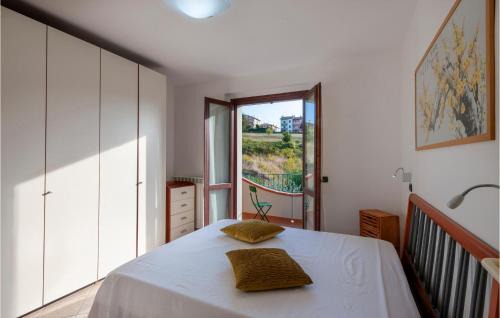 San Costanzo Apartment | Lovely Apartment In San Costanzo
