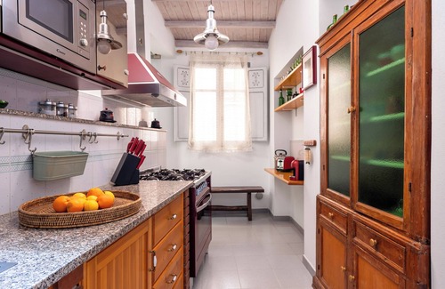 Old Town Apartment | Lovely Apartment In The Historical Center Of Cefalu at 150 mt from the beach