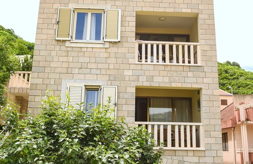 Bijeli do Apartment | Lovely Apartment near city center with Sea View