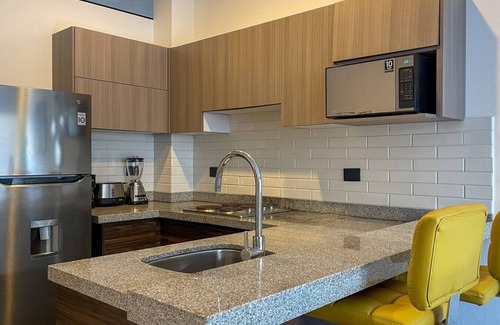 Zona Dorada Apartment | Lovely apartment with pool 4 blocks from the beach