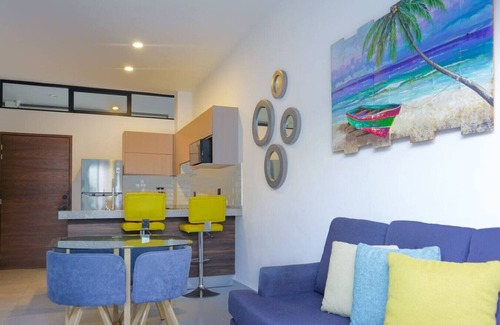 Zona Dorada Apartment | Lovely apartment with pool 4 blocks from the beach