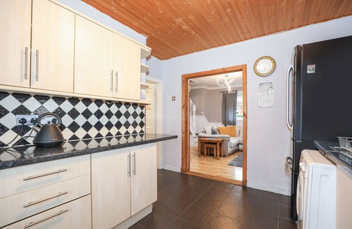 Gilmerton Bed & Breakfast | Lovely Double Room in Elegant Cottage