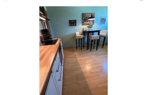 Rhein-Erft-Kreis District Apartment | Lovely guest suite in country villa near Cologne