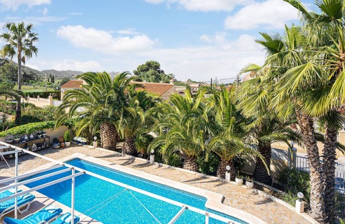 Hoya de los Patos House | Lovely Holiday Home in Alicante with Private Swimming Pool