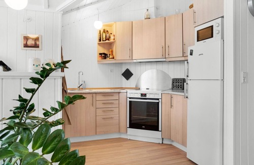 Dannemare House | Lovely home in Dannemare with sauna