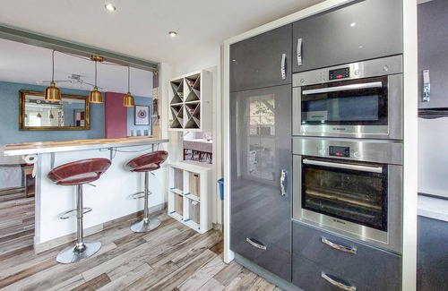 Geispolsheim House | Lovely home in Geispolsheim with WiFi