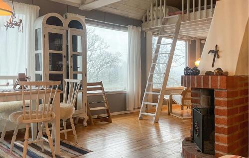 Farjestaden House | Lovely Home In Kråketorp With Wifi