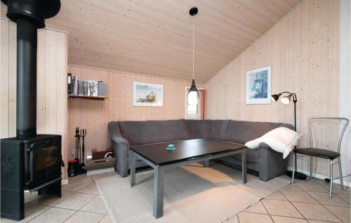 Lokken House | Lovely Home In Løkken With Kitchen