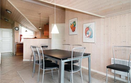 Lokken House | Lovely Home In Løkken With Kitchen