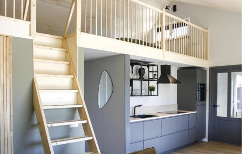 Oostwoud House | Lovely Home In Oostwoud With Wifi