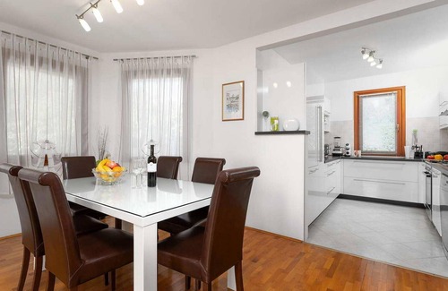 Murine House | Lovely home in Umag with WiFi