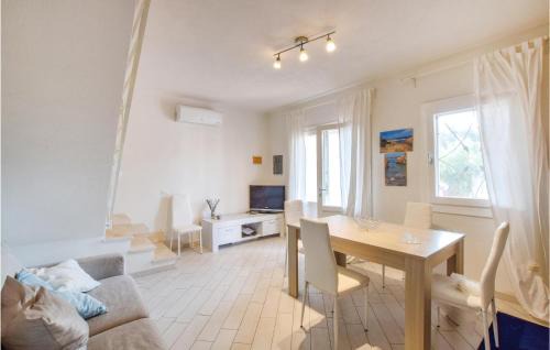 Valledoria House | Lovely Home In Valledoria With Wifi