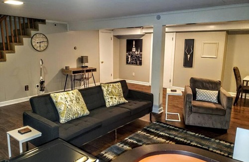 Mosby Apartment | Lovely & Private One-Bedroom Apartment in Mechanicsville