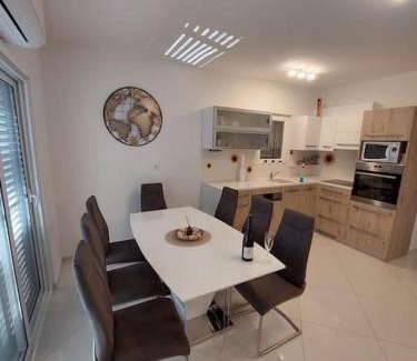 Privlaka Apartment | Lovely Seaside Flat