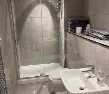 Formby Apartment | Lovely, Sleeps 8, Cafe Bars, Central Formby