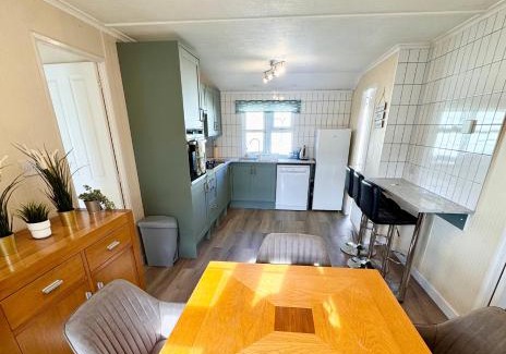 Aldborough House | Lovely spacious lodge on Trimingham house caravan park, near Cromer and Mundesley