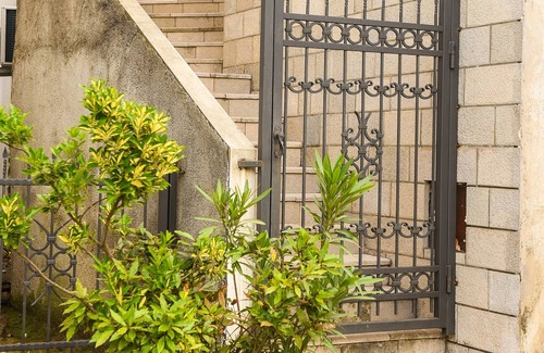 Bijeli do Apartment | Lovely Studio Apartment near city center
