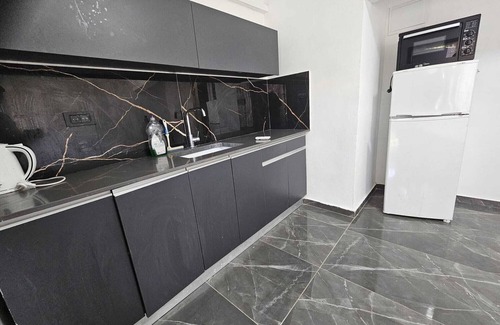 Kiryat Motzkin Apartment | Lovely studio with AC in Haifa