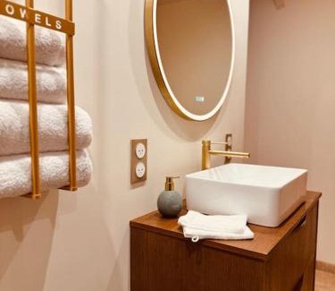 Puget-sur-Argens Apartment | LoveRoom, La suite de l’extase