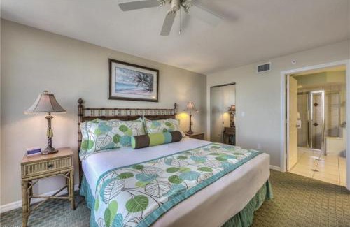 Fort Myers Beach Apartment | Lovers Key Resort Suite 2 - Waterfront Boat Watching