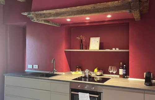 Borgosesia Apartment | LoVi House, App. Bacchus. A finely renovated accommodation for Roman couples