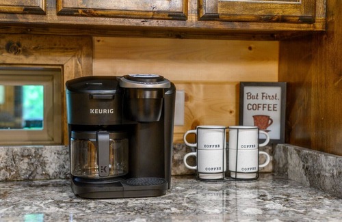 Broken Bow House | Low Rider Lodge backed up to Forest with ATV Trail Access from Driveway