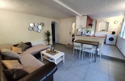 Sollies-Toucas Villa | low vacation rental villa with heated pool in quiet VAR