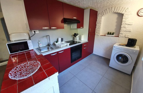 Sollies-Toucas Villa | low vacation rental villa with heated pool in quiet VAR