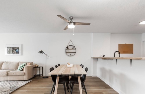 Lethbridge Condo | Lower 2 bed/2 bath Condo on Paradise Canyon Golf Resort - Private Entrance