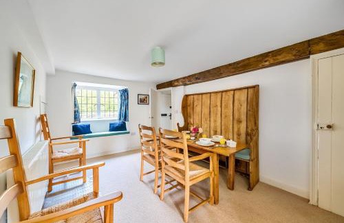 Stalbridge House | Lower Farm Cottage
