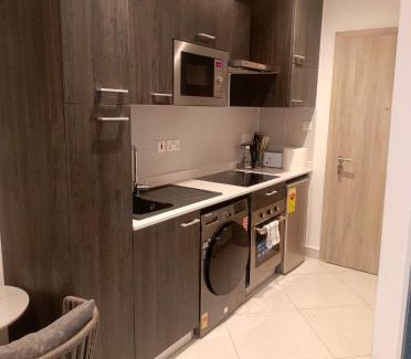 East Legon Apartment | LoxwoodStudio by UniqueView
