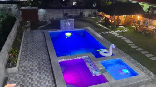 Calapan Apartment | LS Resthouse - Loft studio with pool and garden access