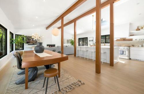 Fayetteville House | Lucille-5 Min to DT & UofA-Serene Nature Views