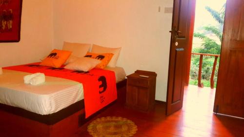 Kegalle Hotel | Luck Uyana Cabana Pinnawala