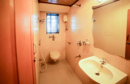 Bandra West Hotel | Lucky Hotel Bandra