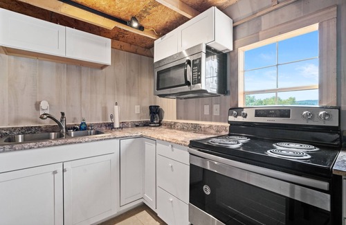 Glenwood Cabin | Lucky's Canoe & Kayak Cabin #3 - Caddo River Access!