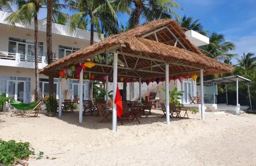 Song Cau Bed & Breakfast | Lucky Spot Beach Bungalow - Book 3 nights & get 1 pick up for free