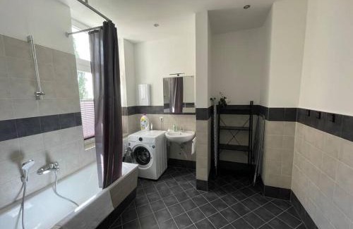 Bahnhofsviertel Apartment | LUCKY STAYS LS08 - Vollausstattung - Zentrum - Aufzug - große Küche - 2 Zimmer - Smart-TV