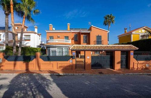 Alhaurin de la Torre Villa | lujosa villa en Alhaurin de la Torre 7 dormitorios