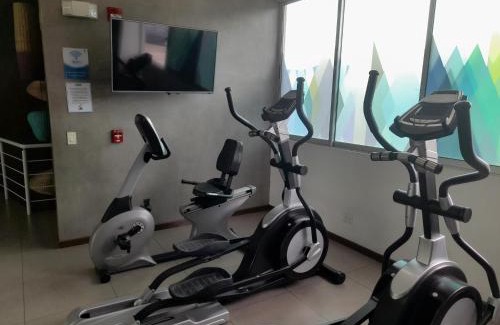 Hatillo Apartment | Lujoso condominio con lavadora y secadora, S. José