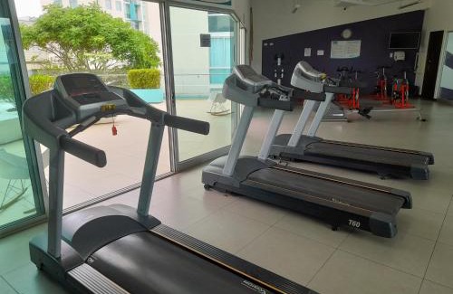 Hatillo Apartment | Lujoso condominio con lavadora y secadora, S. José