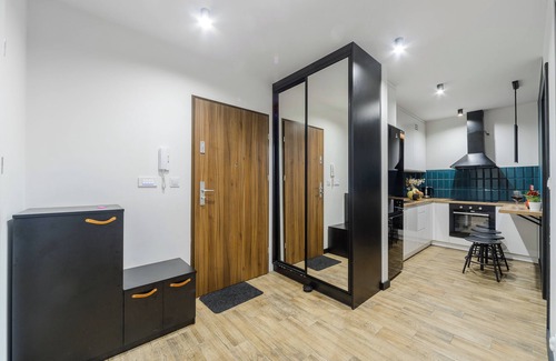 Lodz Apartment | Lumina New 3-room apart with parking