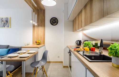 Baluty Apartment | Lumina stylish 3-room apart with balcony