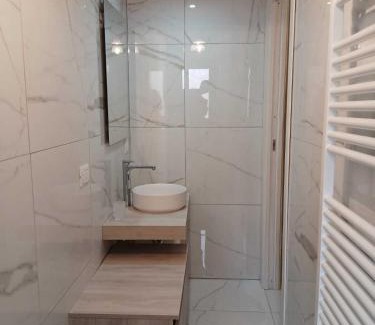 Reggio Calabria Apartment | Luminoso appartamento Vista Mare Porto & Centro